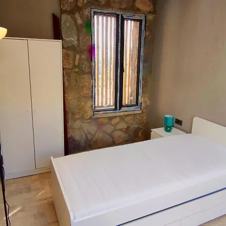 Вилла Triplex Bitez - Shared Pool, Terrace & Guest