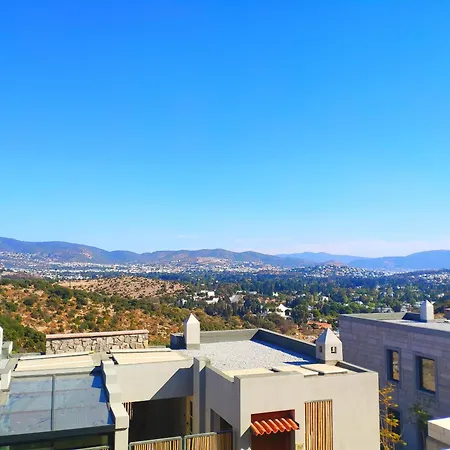 Вилла Triplex Bitez - Shared Pool, Terrace & Guest *