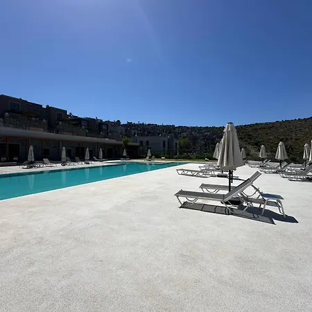 Triplex Bitez - Shared Pool, Terrace & Guest Вилла Бодрум